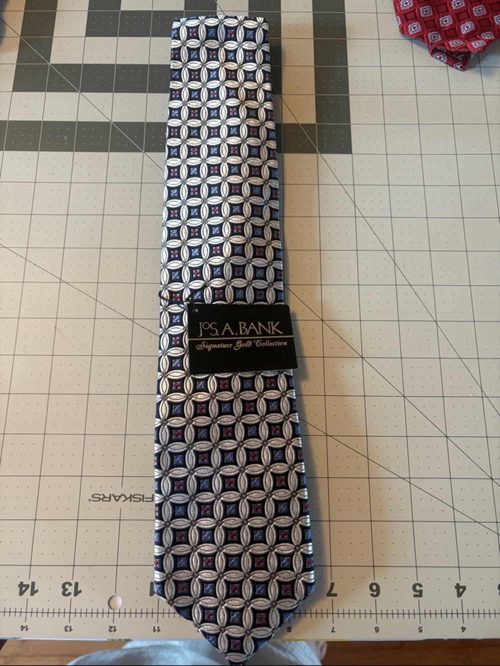 Jos. A. Bank Signature Gold Collection Silver red and Gray Geo Design